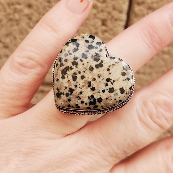 New Oversized Heart Shaped Dalmatian Jasper 925 Silver Statement Ring. - Picture 11 of 11